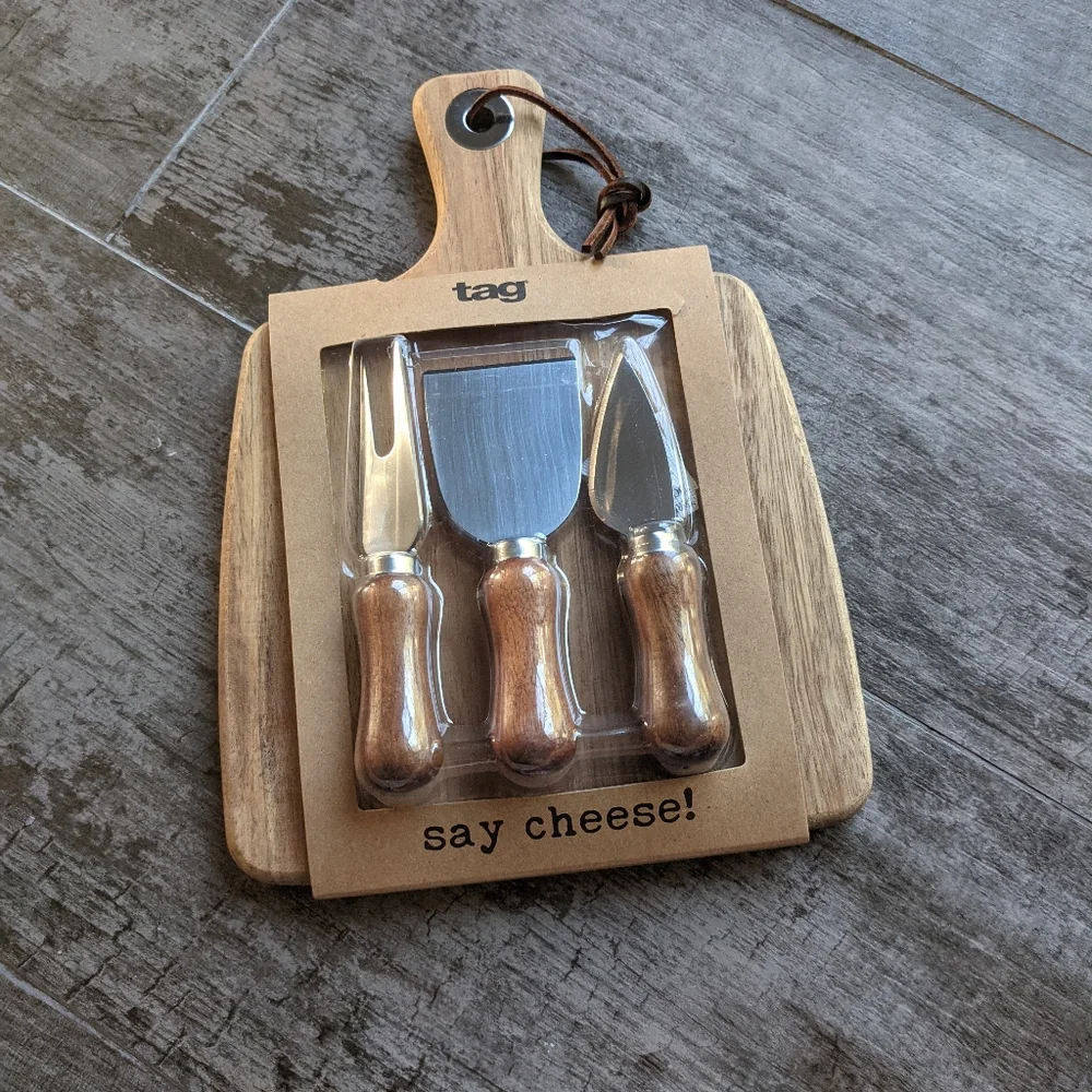 TAG Say Cheese! Paddle Cheese Board & Utensil Set